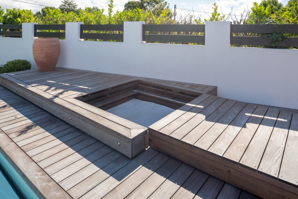 Terrasse contemporaine - Vue 1